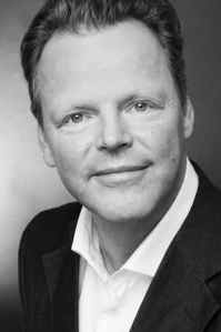 09 Carsten oKraw light